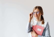 渡航前に、渡航先の言語をどうやって学習するべきですか? LEO 注目画像